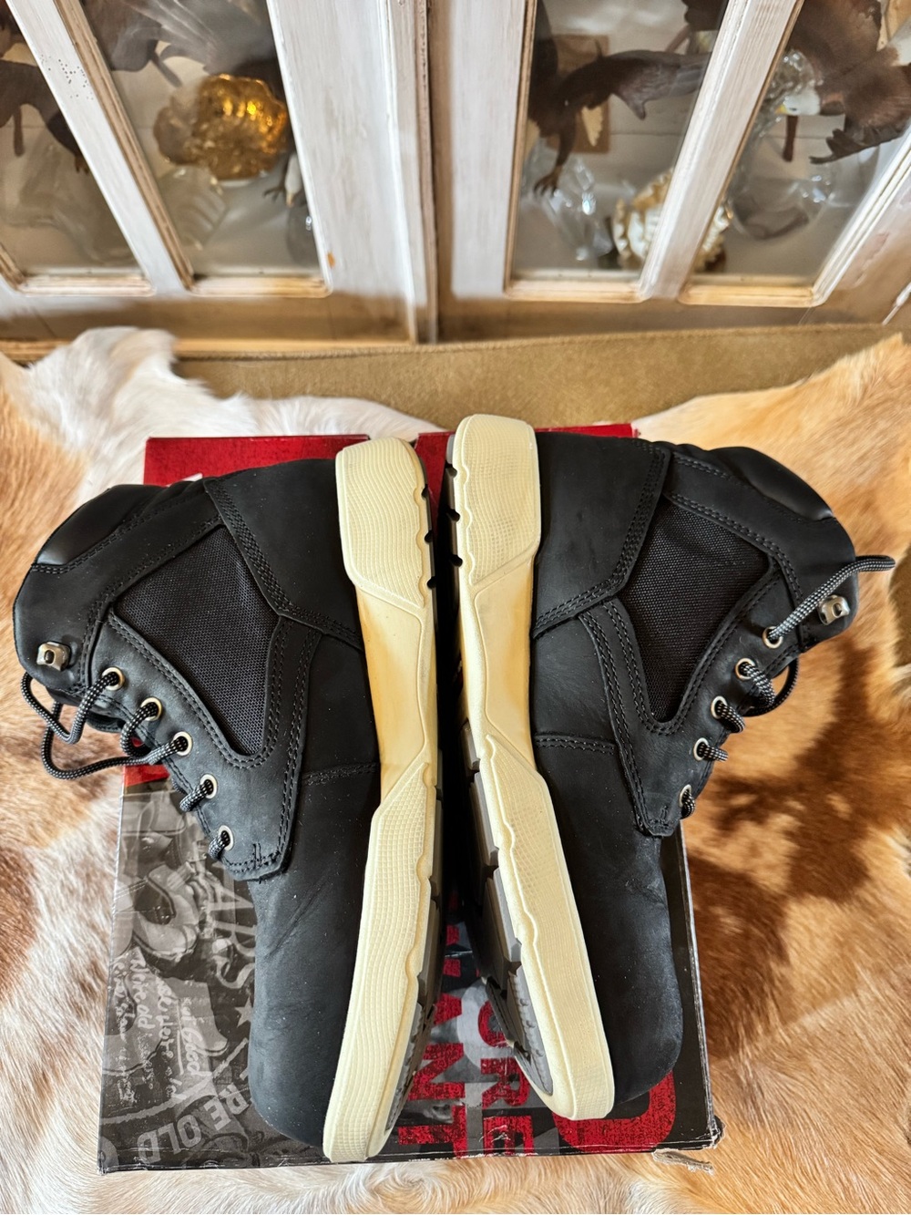 Men’s size 9.5 Wolverine boot Black, Lace Up Work Boots with Cream Sole. NWT - Picture 4 of 11